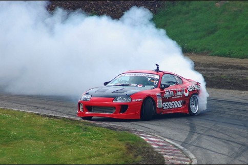 Video: Supras Drifting at Gatebil 2015