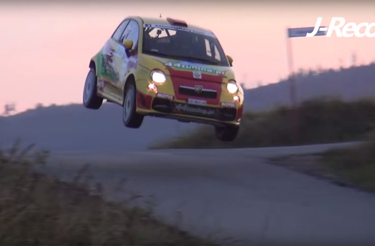 Video: The Best Pucker-Worthy Rally Moments Of 2015