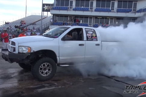 Video: Diesel World Finals Burnout Contest