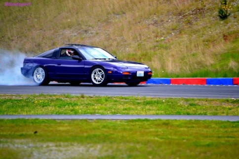 Video: Drifting Showdown: LS1 vs. SR20