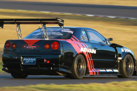 Video: Advan GT-Rs at World Time Attack