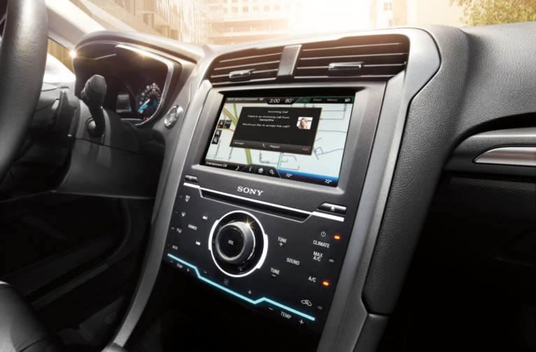 Eyes-Free Siri Software Comes To 5 Million SYNC-Equipped Fords