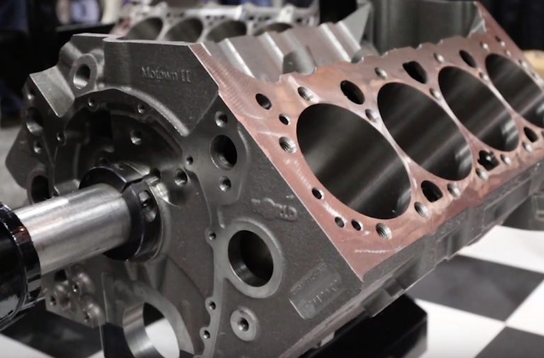 PRI 2015: Inside World's Raised Cam Small Block Chevy