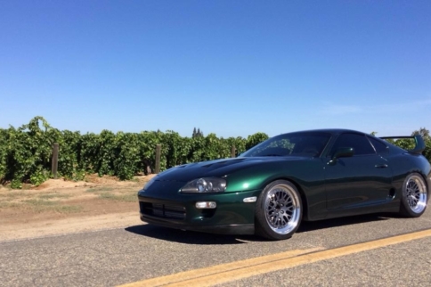 Video: Casual Supra Decimates Aventador