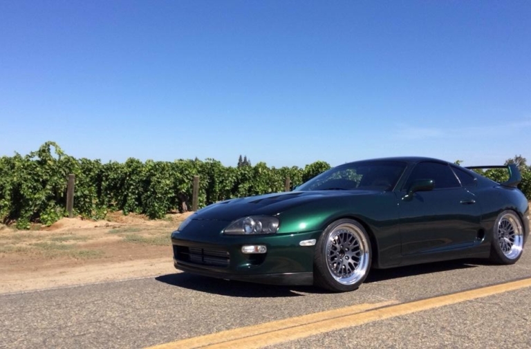 Video: Casual Supra Decimates Aventador