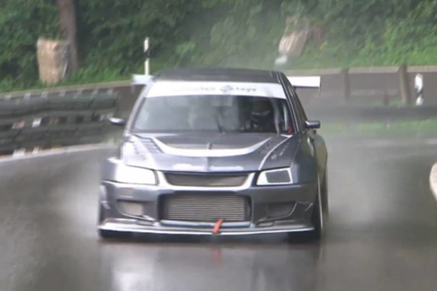 Video: Evo Drifts Dramatically Through Rainy Hillclimb