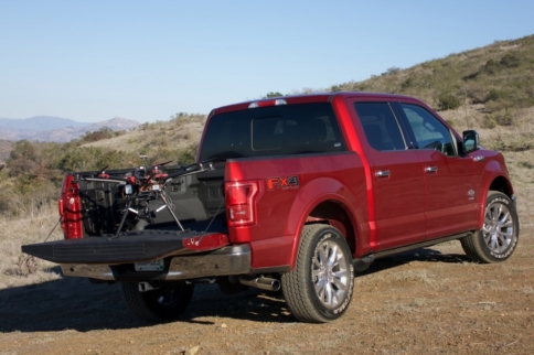 Video: Ford Drone-To-Vehicle Developer Challenge Worth $100,000