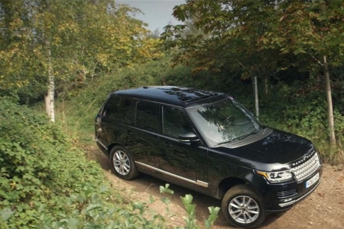Video: Land Rover All Terrain Progress Control Perfect For Off-Road