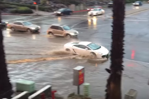 Video: Insanity Lambo Goes For It Through Flooded San Diego Street