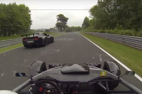 Video: Ariel Atom Battles Big Z06 on the Nurburgring