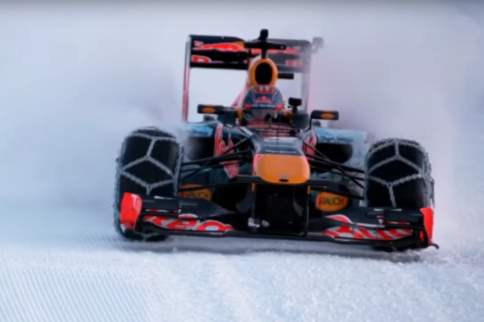 Video: Max Verstappen F1 Snow Demo