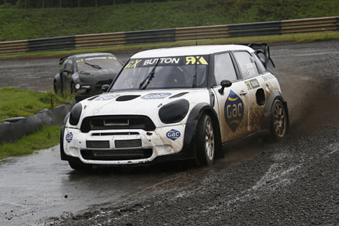 Video: Jenson Button Tries Rallycross