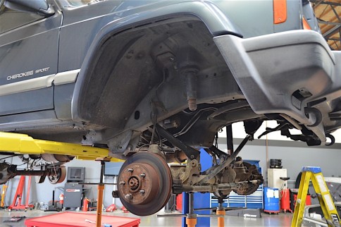 Time To Go Up: Skyjacker Lift Install On Project XtremeJ