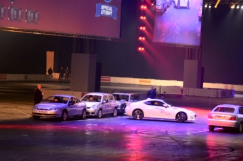 Subaru BRZ/Stunt Driver Moffatt Spin For Guinness World Record