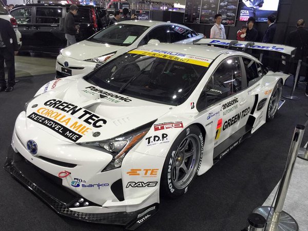 Tokyo Auto Salon: APR Racing's Super GT Toyota Prius Racer w/Video