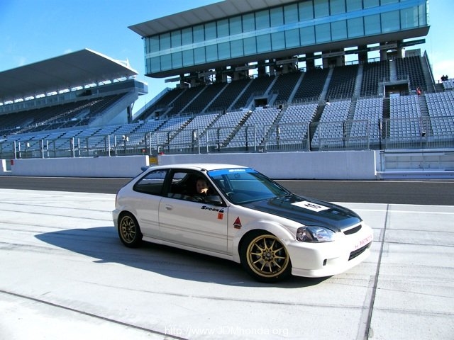 http://www.jdmhonda.org/wp-content/gallery/spoon-k20a-ek9-2/spoon-k20a-ek9-civic-4.jpg