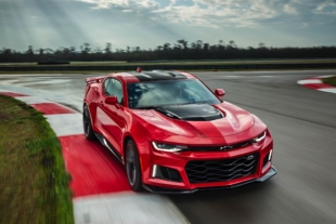 BREAKING: The 2017 Camaro ZL1 Cuts Loose the Camo