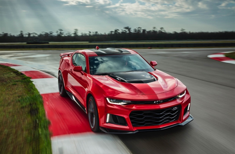 BREAKING: The 2017 Camaro ZL1 Cuts Loose the Camo
