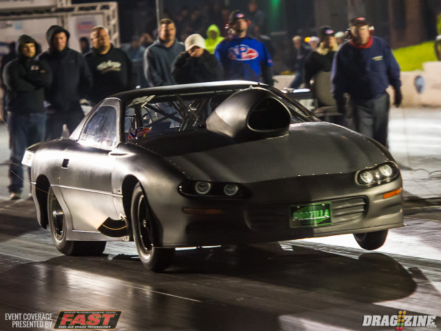 Barry Mitchell continued his hot streak in Memphis by taking the win in round 3 to earn a berth in the semifinals before the rains and temps halted the racing.