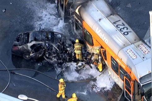 Video: Possible Street Race In Southern Los Angeles Ends In Inferno