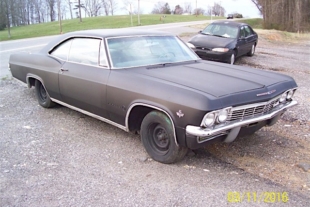 Barn Find: A ’65 Chevy Impala That’s Straight As An Arrow