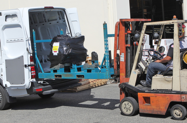 Video: Humvee Replacement Will Be Powered By Banks