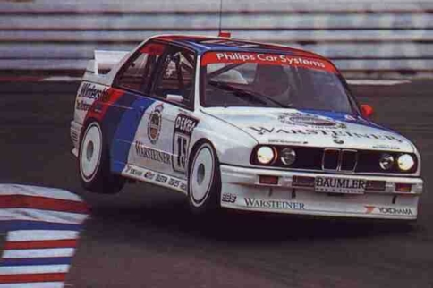 Video: DTM E30 M3 Races the Classics