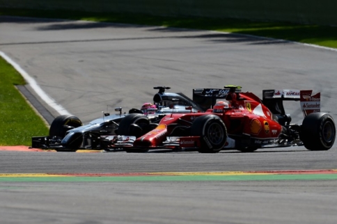 Video: Button and Raikkonen Battle in Brazil