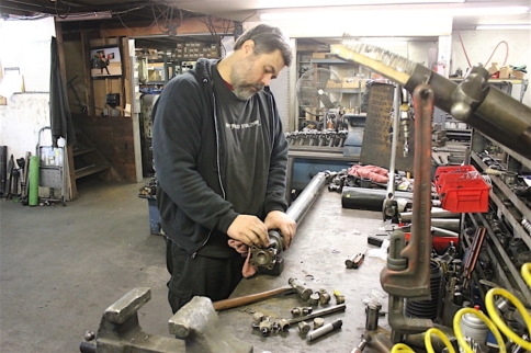 Chick's Corner: Fixing A Toyota Driveshaft With J.E. Reel