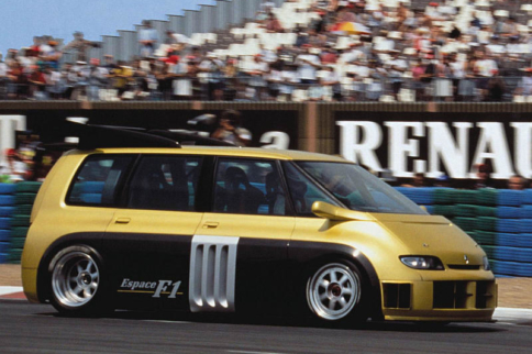Video: Renault Minivan Powered by an F1 Engine