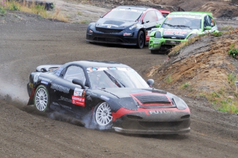 Video: Nissan-Powered, 4WD RX-7 Rallycrossing!