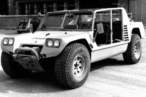 Video: The Lamborghini Cheetah Vied To Be The Humvee
