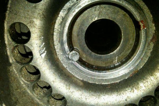 Once the balancer was pinned, Rafael was finally able to install the LS1 for good. 