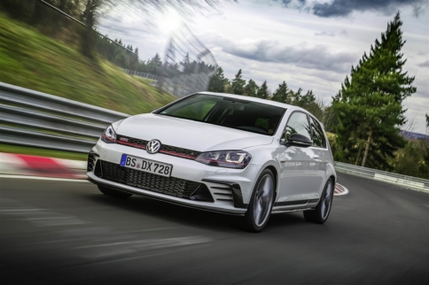 VW Claims FWD Nürburgring Lap Record with Golf GTI Clubsport S
