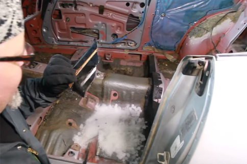 Video: Using Dry Ice To Remove Sound Deadening The Easy Way