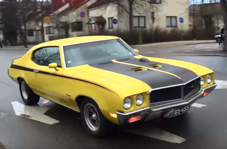 Video: An Evening of Wet Streets And Smoky Burnouts in Finland
