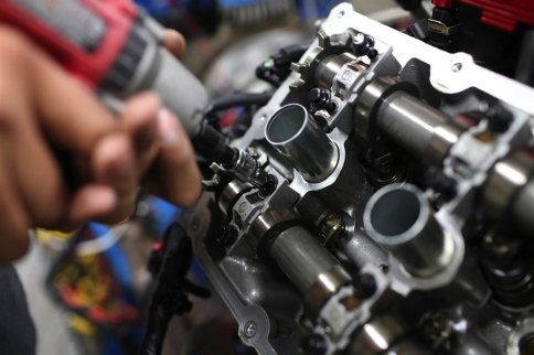 Picking Up 50hp from Comp Cams' CR Series Cams On a Coyote