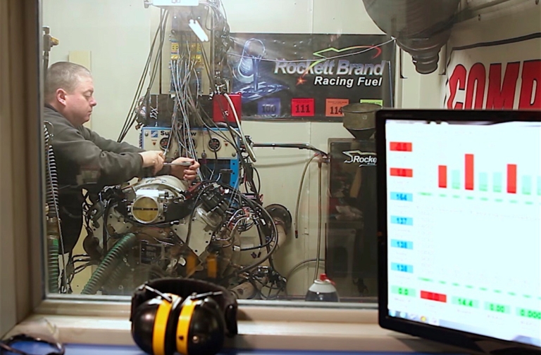 Video: FAST LSX Interchangeable Runner Dyno Testing