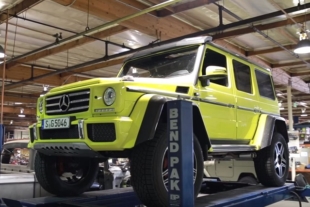 Video: Inspecting The Monster Mercedes G500 4x4²