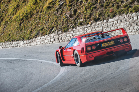 Video: Evo Reviews the Best Analog Supercars