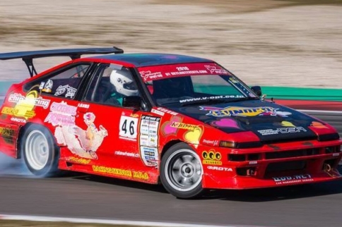 Video: SR-Swapped AE86 Drifts the Nurburgring!