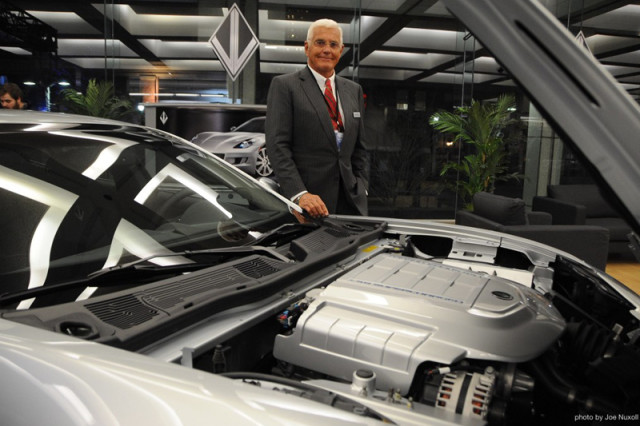 vl-automotive-destino-with-bob-lutz-at-2013-detroit-auto-show_100415887_l