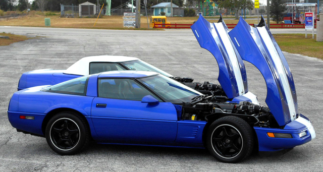 Coupe Grand Sports have the bolt-on rear wheel well flare to cover the ZR-1-size P315/35ZR17 rear tires.
