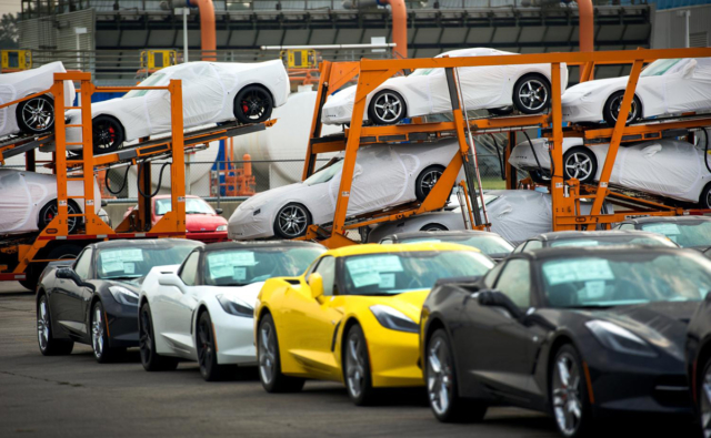 BowlingGreenCorvetteDelivery04-2
