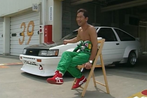 Video: Tsuchiya's Flying Footwork in the AE86 N2!