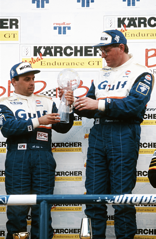 http://cars.mclaren.com/files/live/sites/mclaren/files/cars-mclaren-com-Main/Featured%20Articles/LE%20MANS%20MEMORIES%20PART%201/PM.014.07.jpg?t=w825