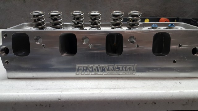 Cylinder heads 4
