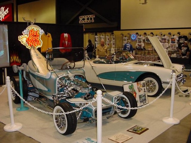 WoW__Display