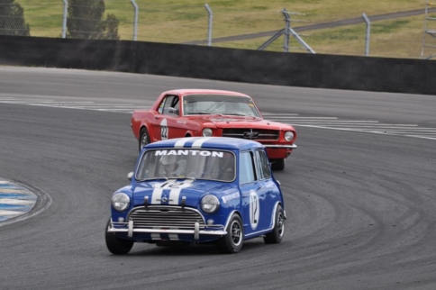 Video: Mini and V8 Mustang Battle on Track