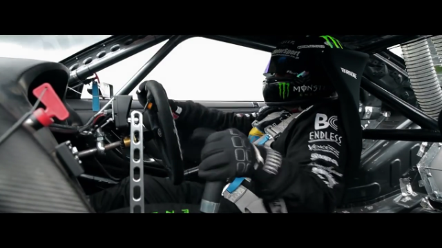 With an interior more appropriate for a GT3 car, the HKS GT-R is all business.